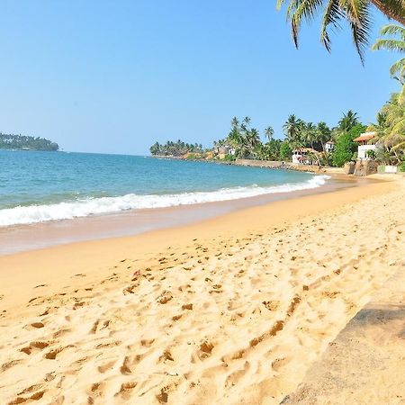Ypsylon Tourist Resort Beruwala Buitenkant foto