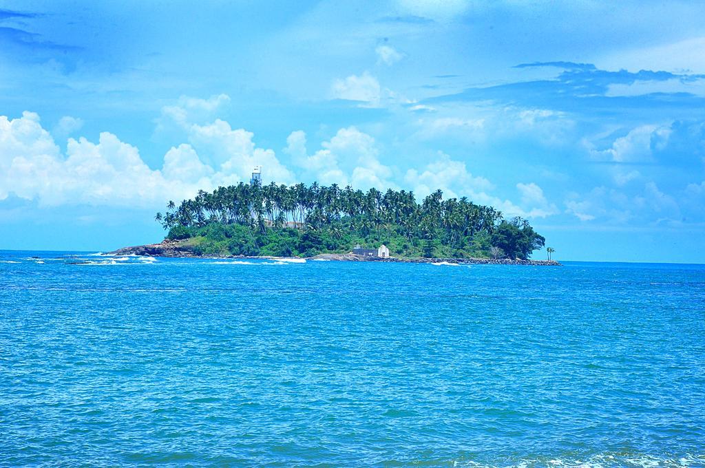 Ypsylon Tourist Resort Beruwala Buitenkant foto