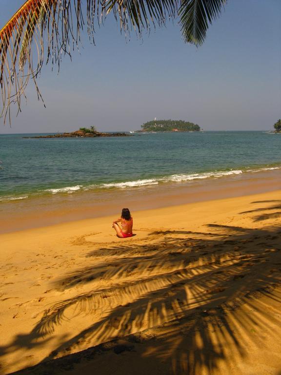 Ypsylon Tourist Resort Beruwala Buitenkant foto