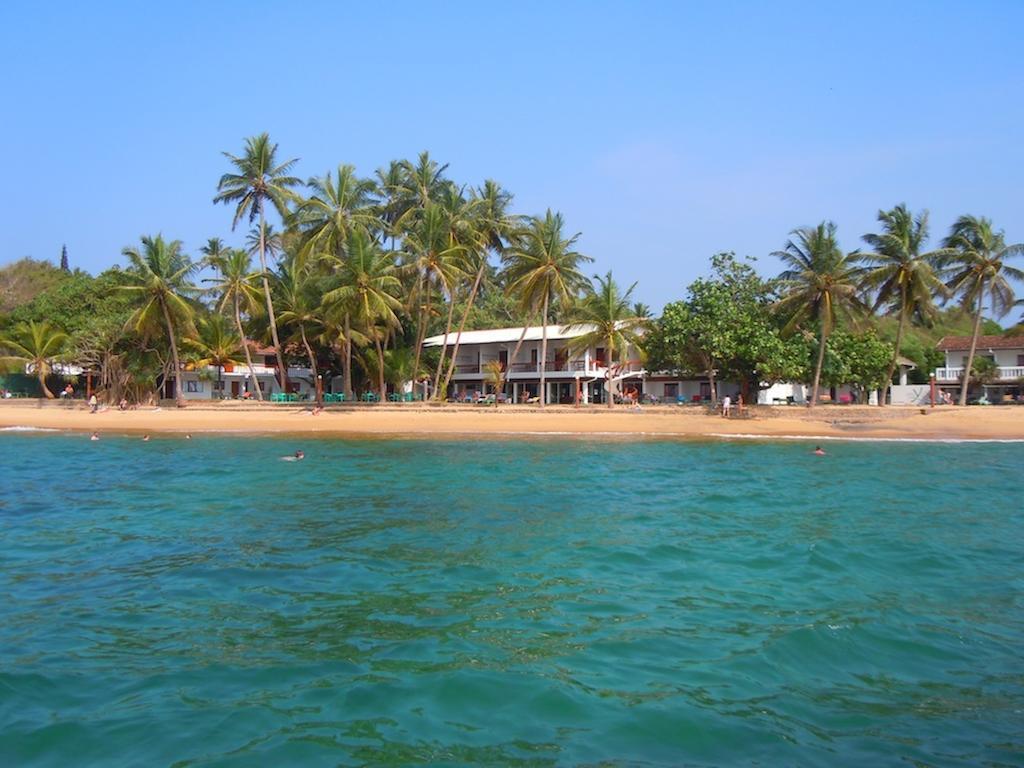 Ypsylon Tourist Resort Beruwala Buitenkant foto