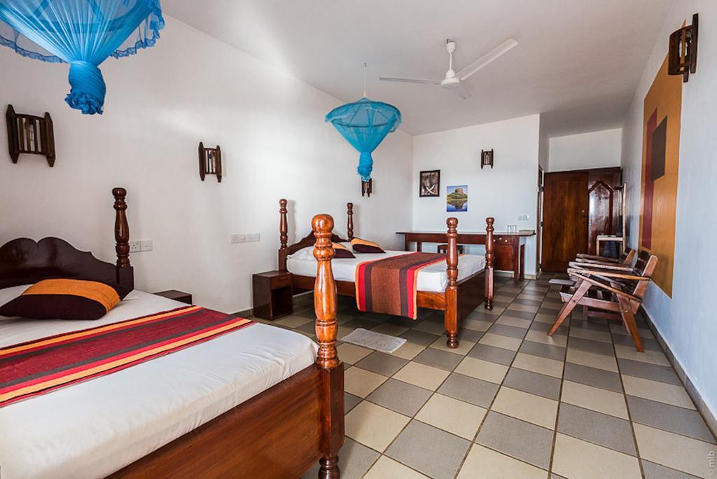Ypsylon Tourist Resort Beruwala Buitenkant foto