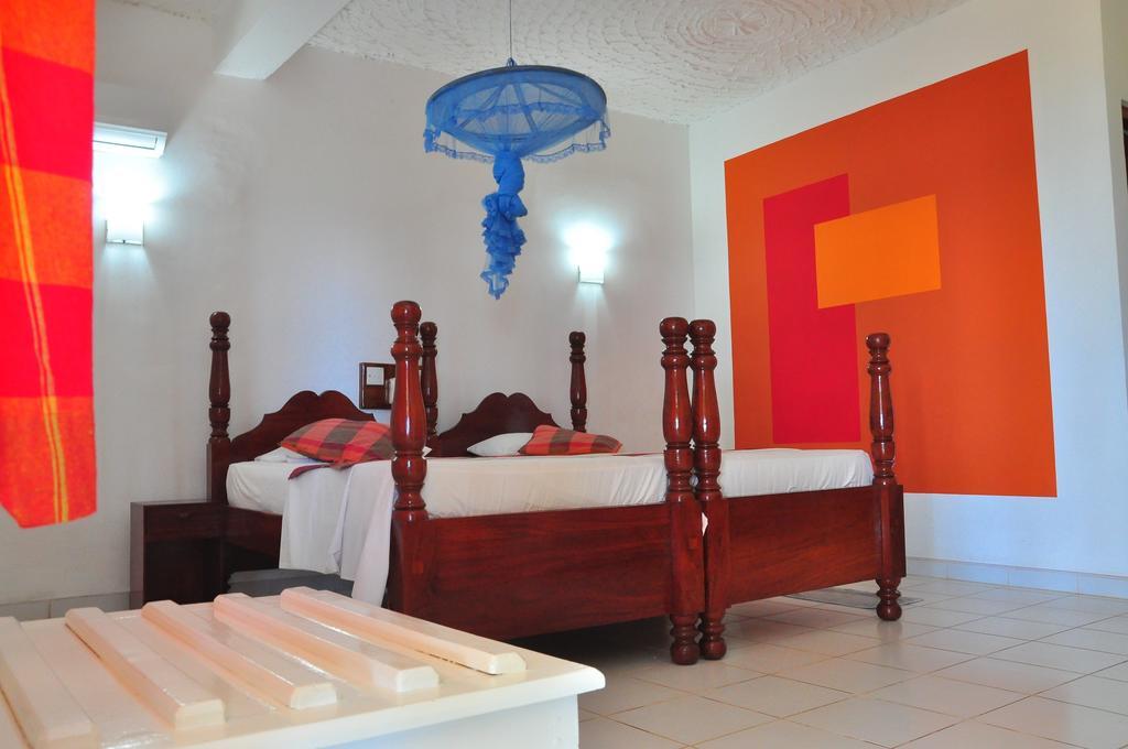 Ypsylon Tourist Resort Beruwala Buitenkant foto
