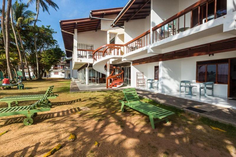 Ypsylon Tourist Resort Beruwala Buitenkant foto