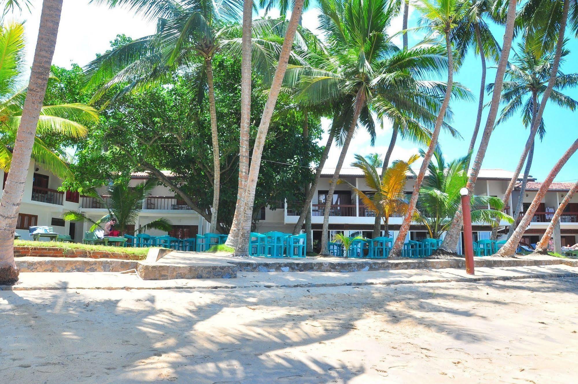 Ypsylon Tourist Resort Beruwala Buitenkant foto