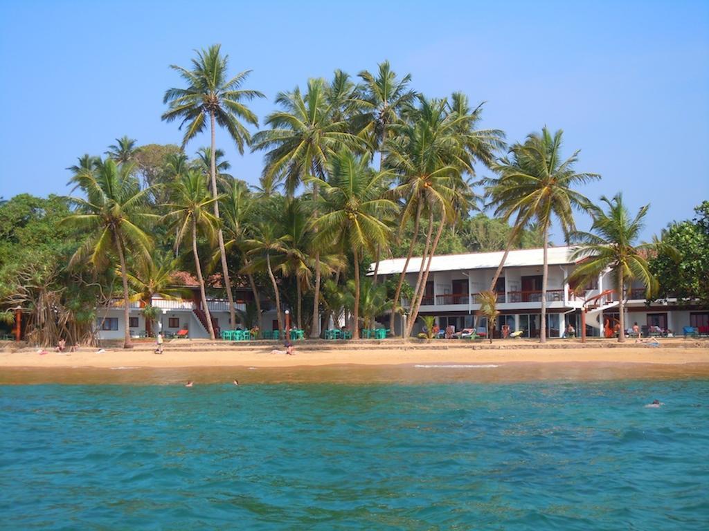 Ypsylon Tourist Resort Beruwala Buitenkant foto